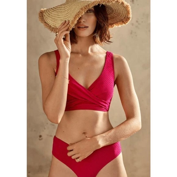 Sea Level Messina Cross Front Multifit Red Swimsuit Bra Size 6 NWT- MSRP $84.95 - Picture 1 of 10